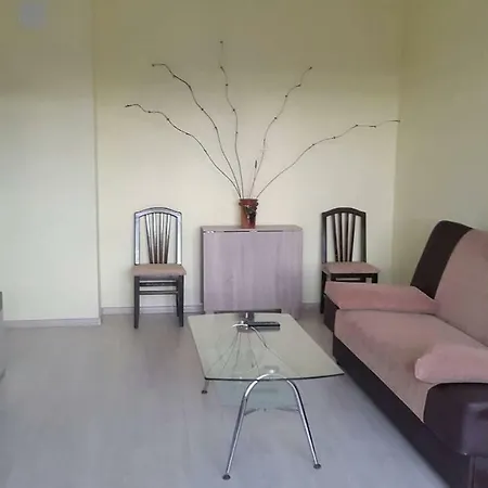 Apartment Fresh New In The Heart Of *